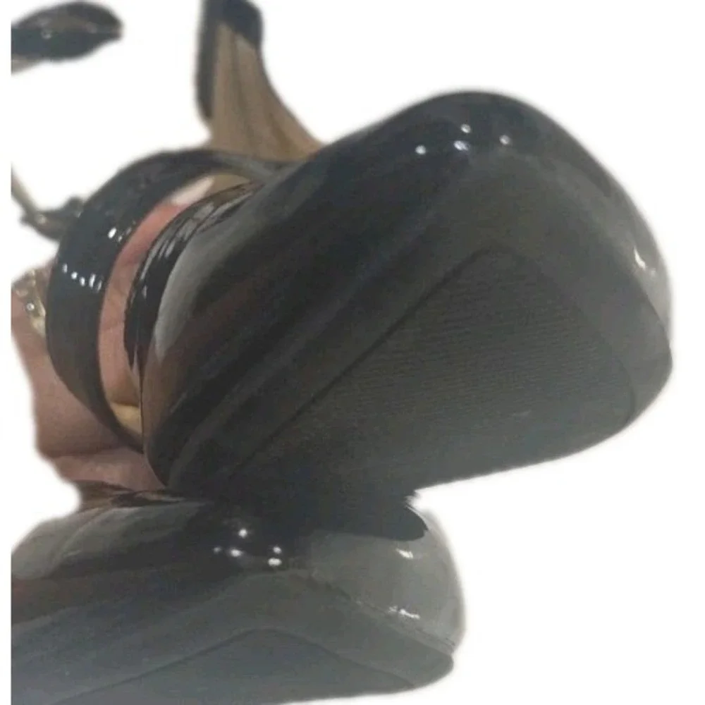 Liz Claiborne Black Strappy Pointed Toe Ankle‎ Strap Back Zip Heels Size 6 1/2